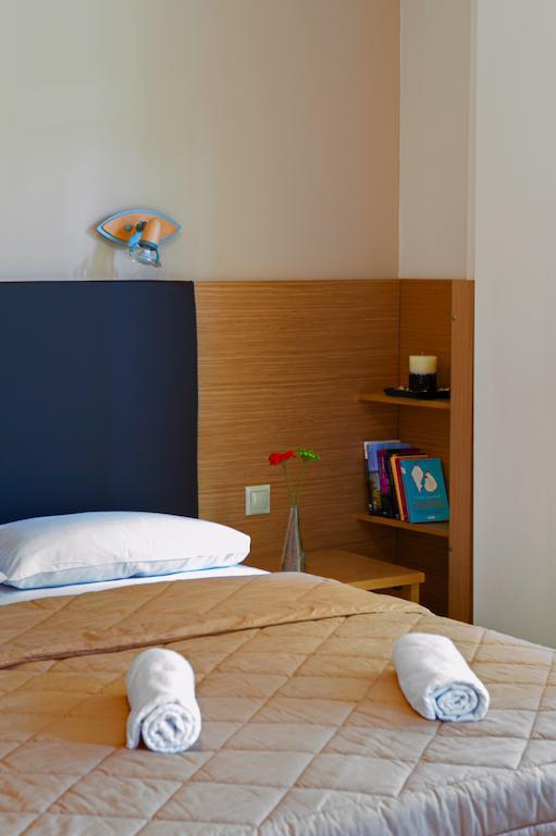 Nepheli Apartments And Studios Paralía 部屋 写真